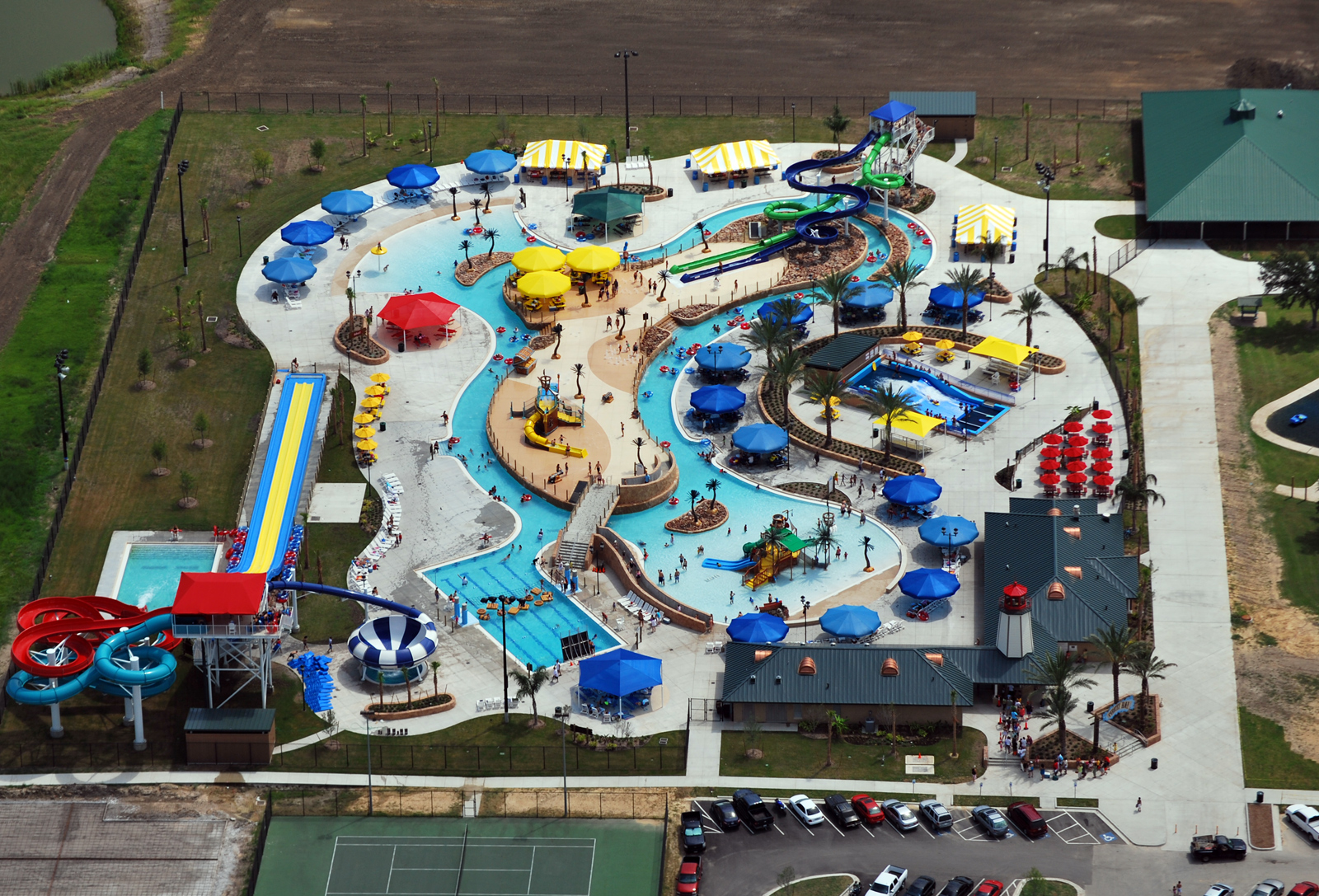 Pirates Bay Family Aquatic Center - Counsilman-Hunsaker