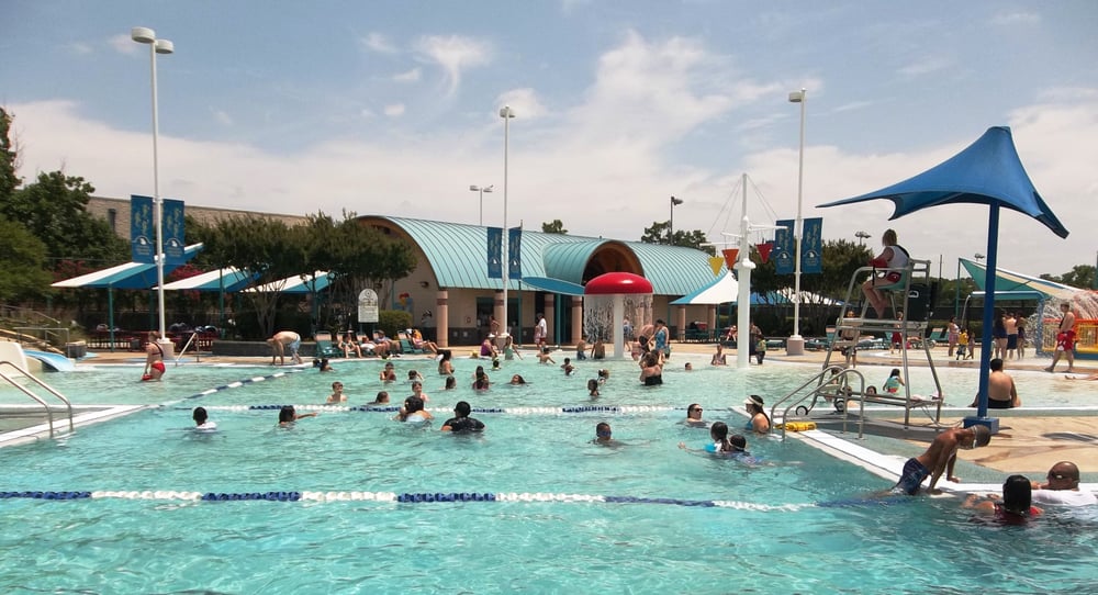 chisholm aquatic center